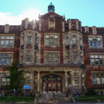 多伦多大学附中 (University of Toronto School)